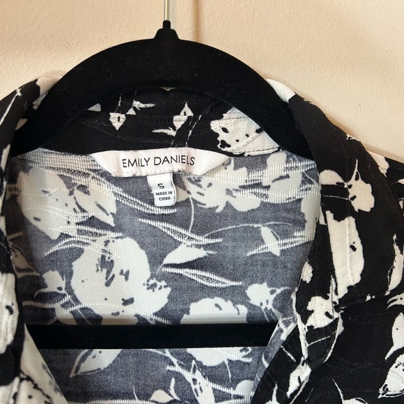 Emily Daniels Mia Button Down Dress size Small - Picture 4 of 13